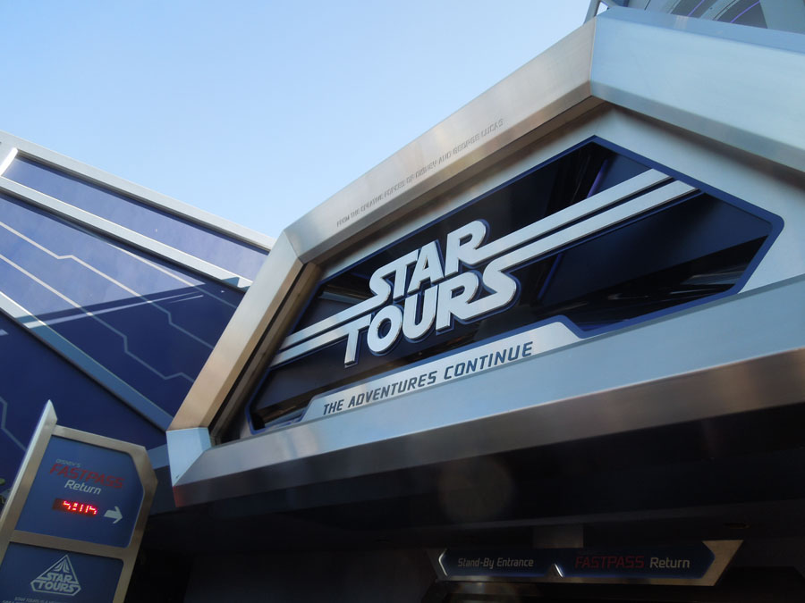 Disneyland Star Tours